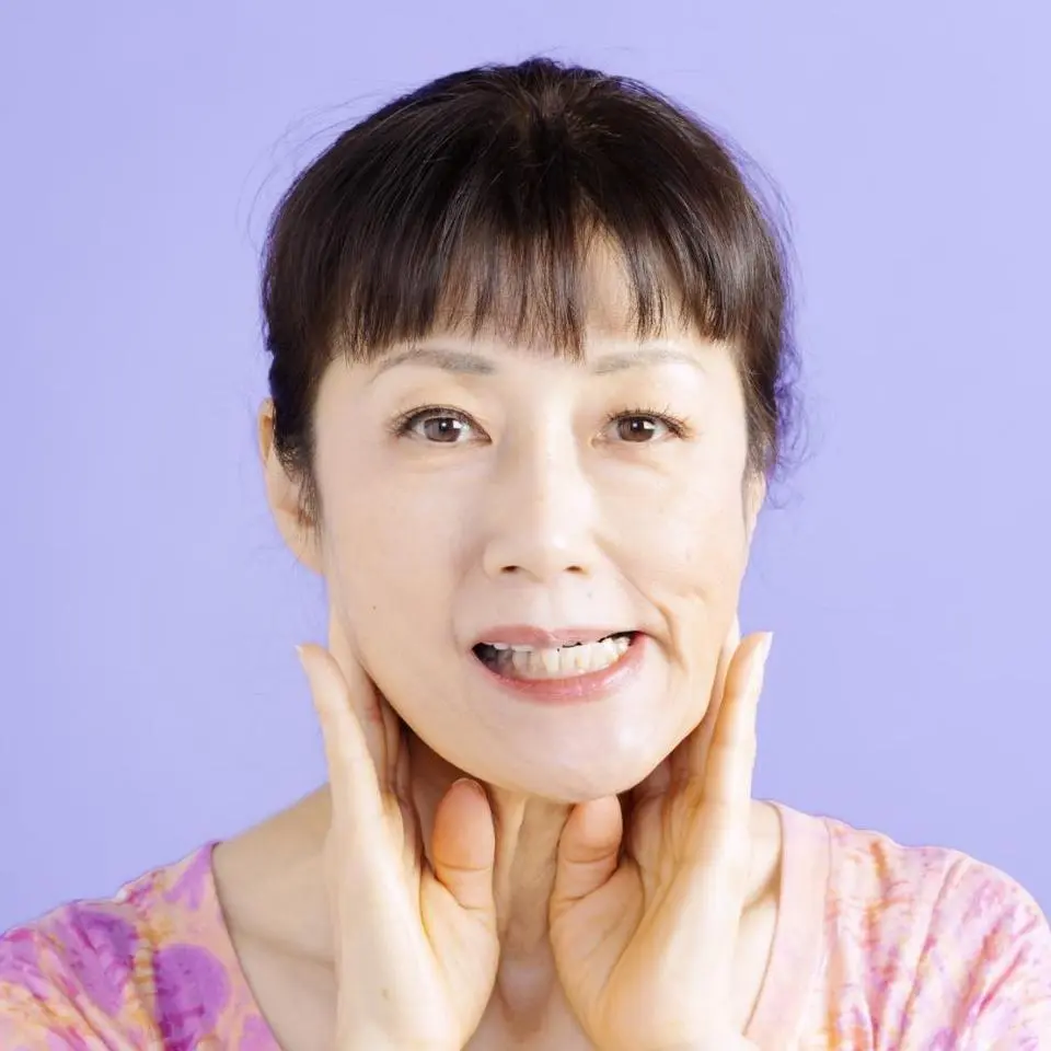 OurAge×Webエクラ　リンパケア２　耳周りを緩める01　ダミー