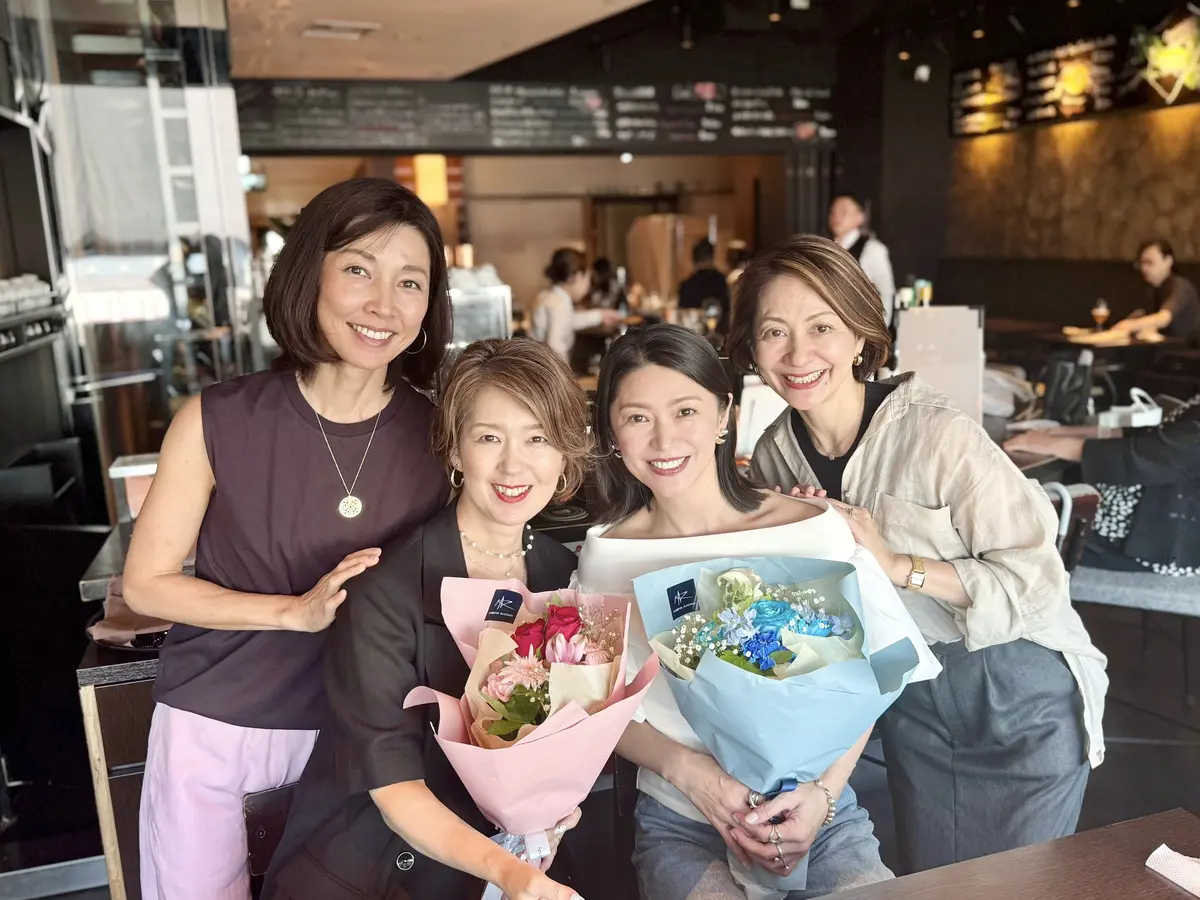 ZARAのワイドデニムにオフショルダーでの画像_12