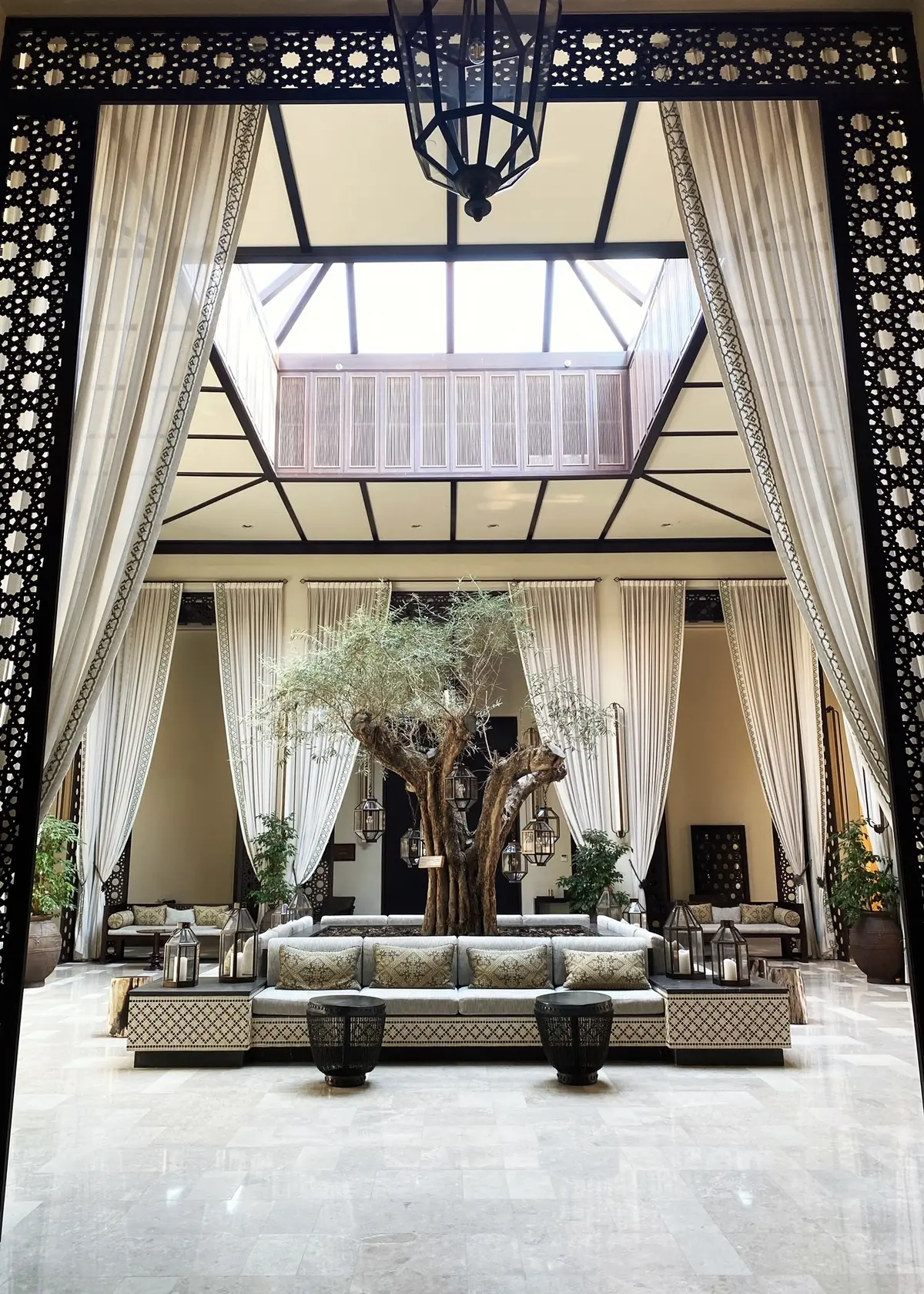 砂漠の中のリッツカールトン 〜ドバイ①〜の画像_1