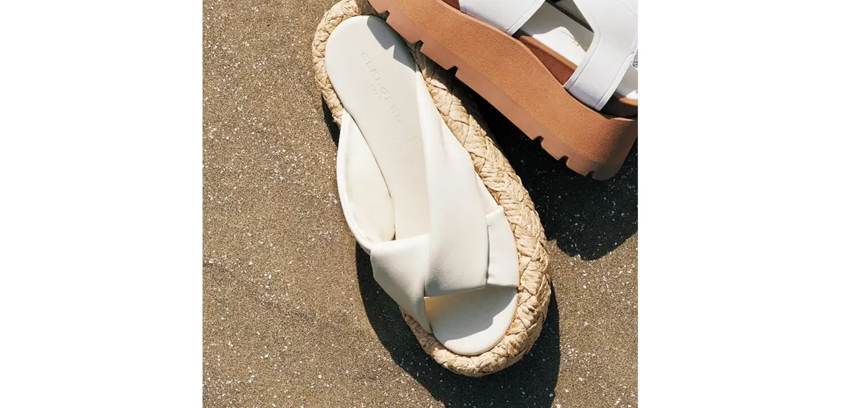 靴（5）￥82,500／ブルーベル・ジャパン（クレジュリー）