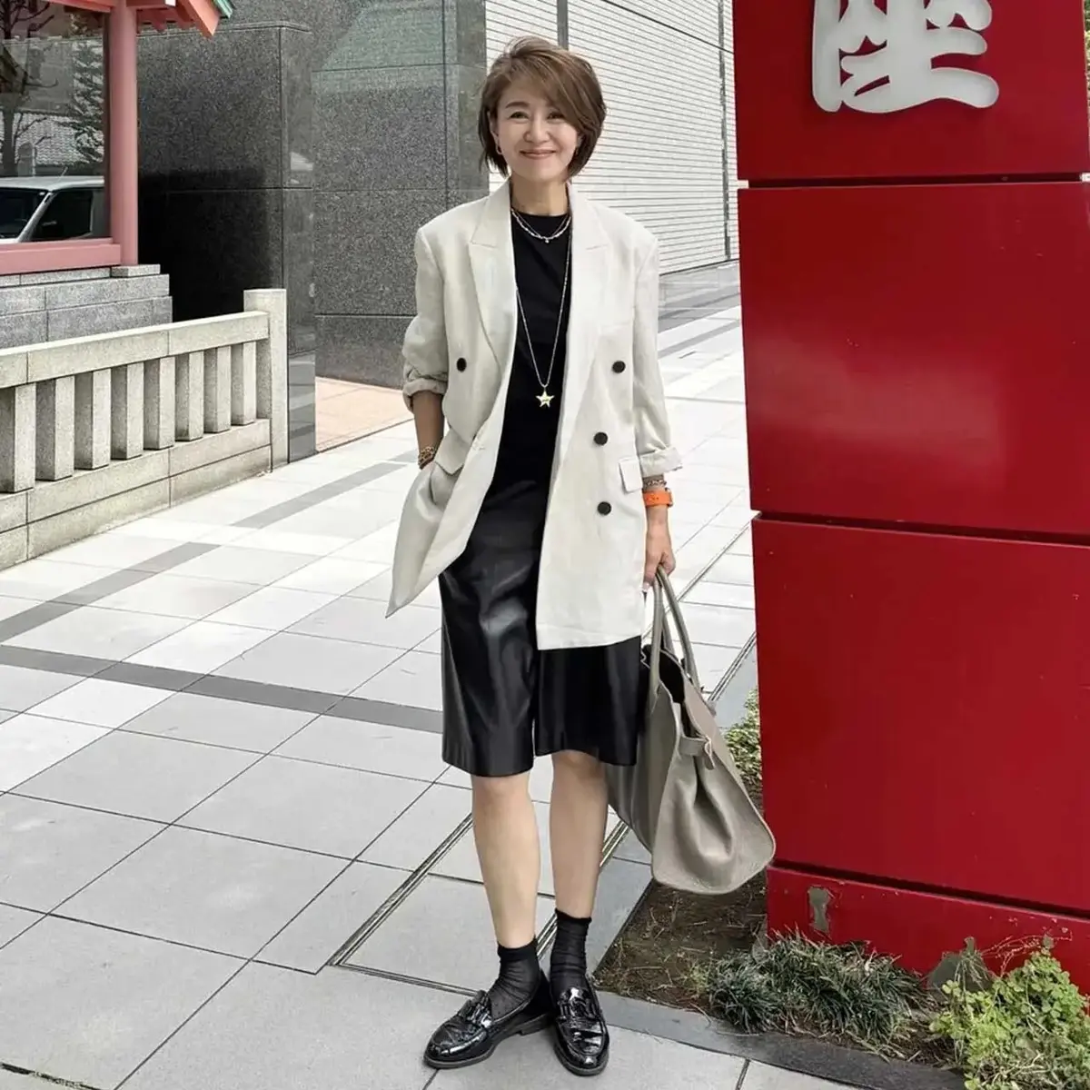 ハーフパンツを大人っぽく着こなす