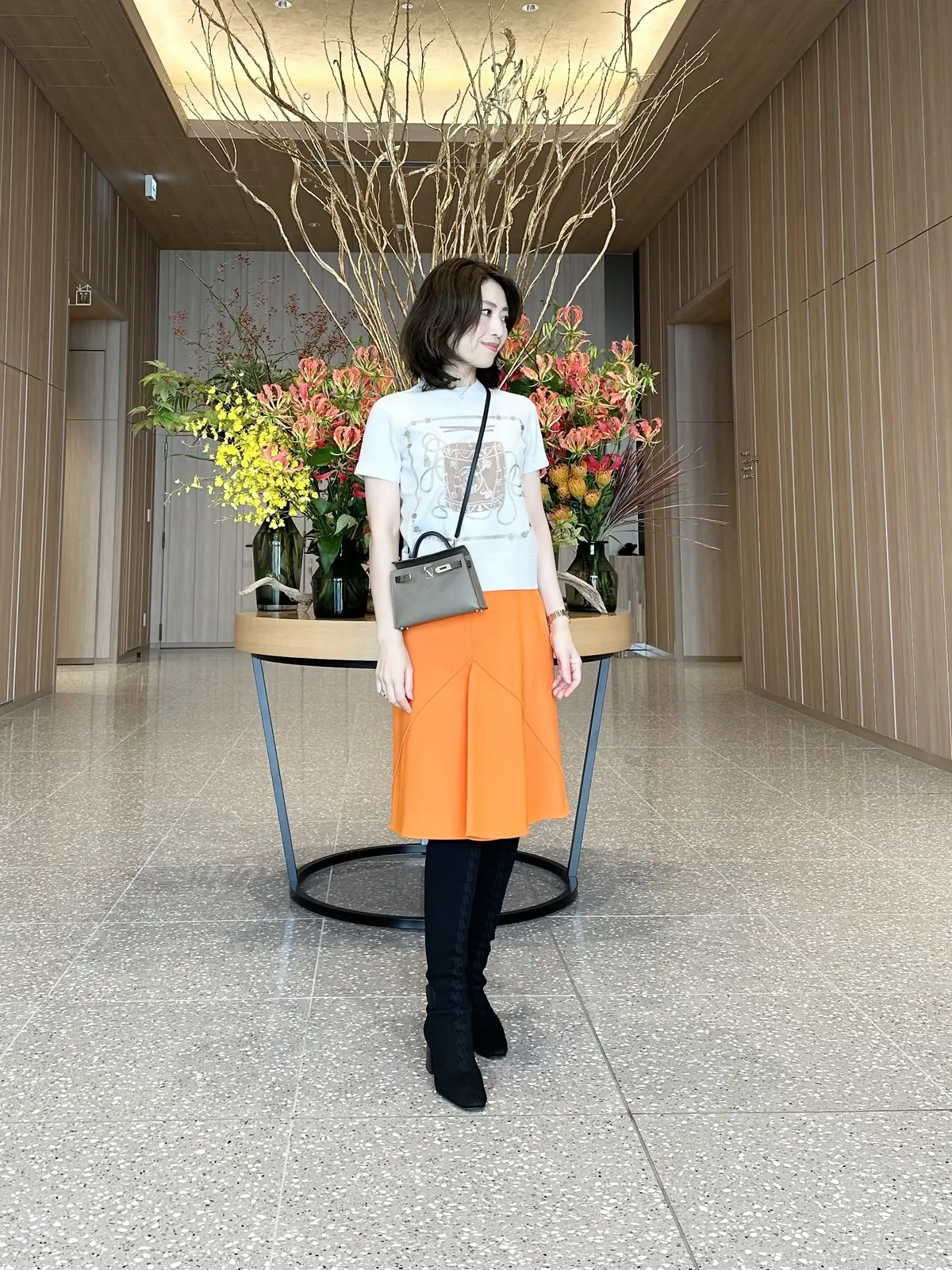 初秋から秋にかけて活躍するトップスの画像_7