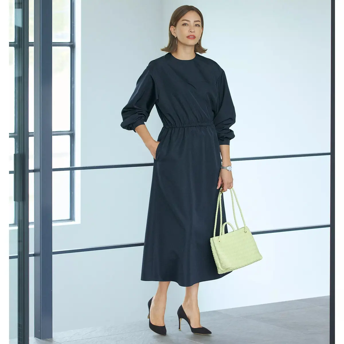 オケージョン対応のノーブルな華やぎ！「Eの画像_1