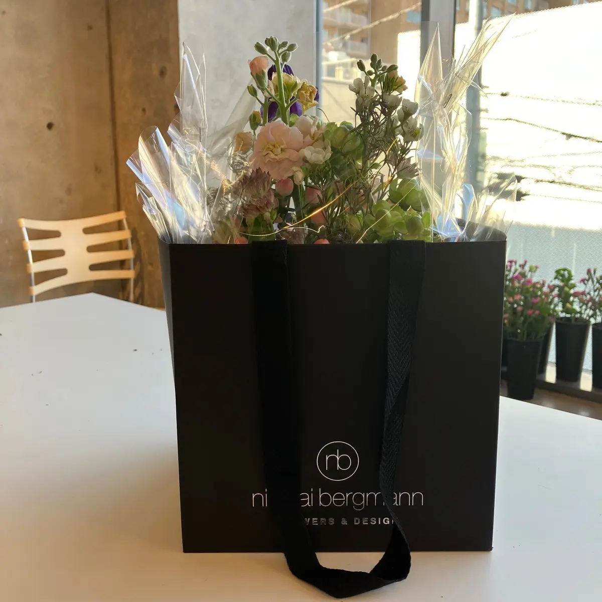 ニコライ・バーグマンのフラワースクール　アレンジメント完成