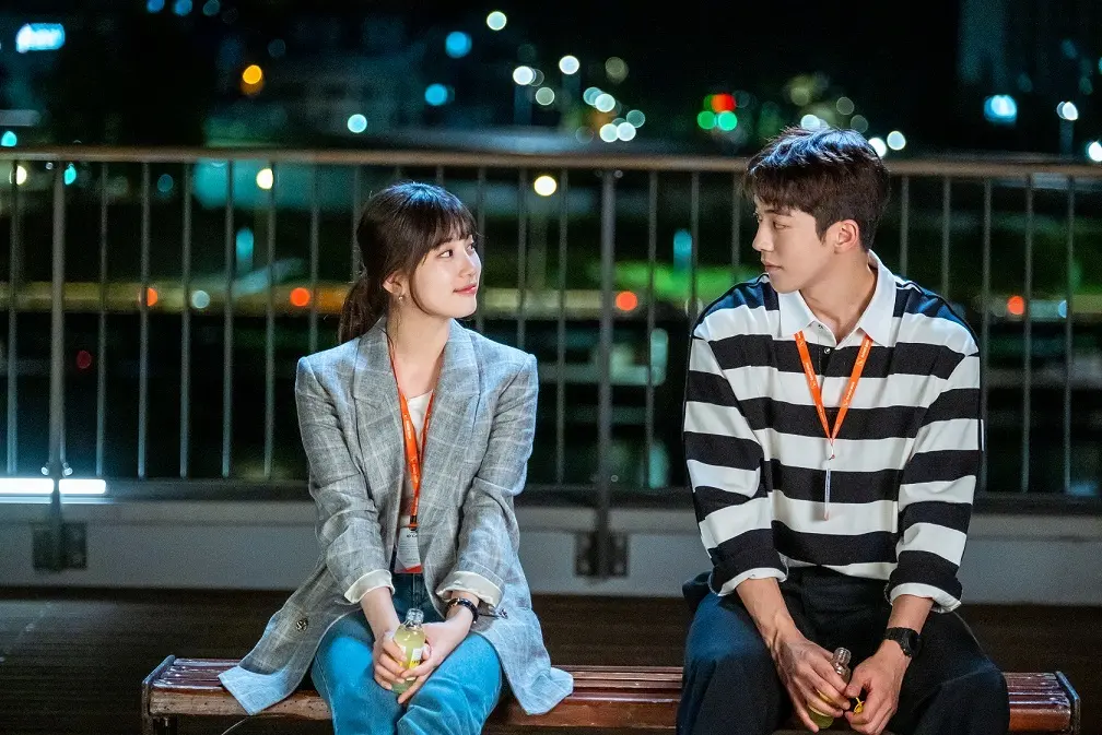 スタートアップ: 夢の扉