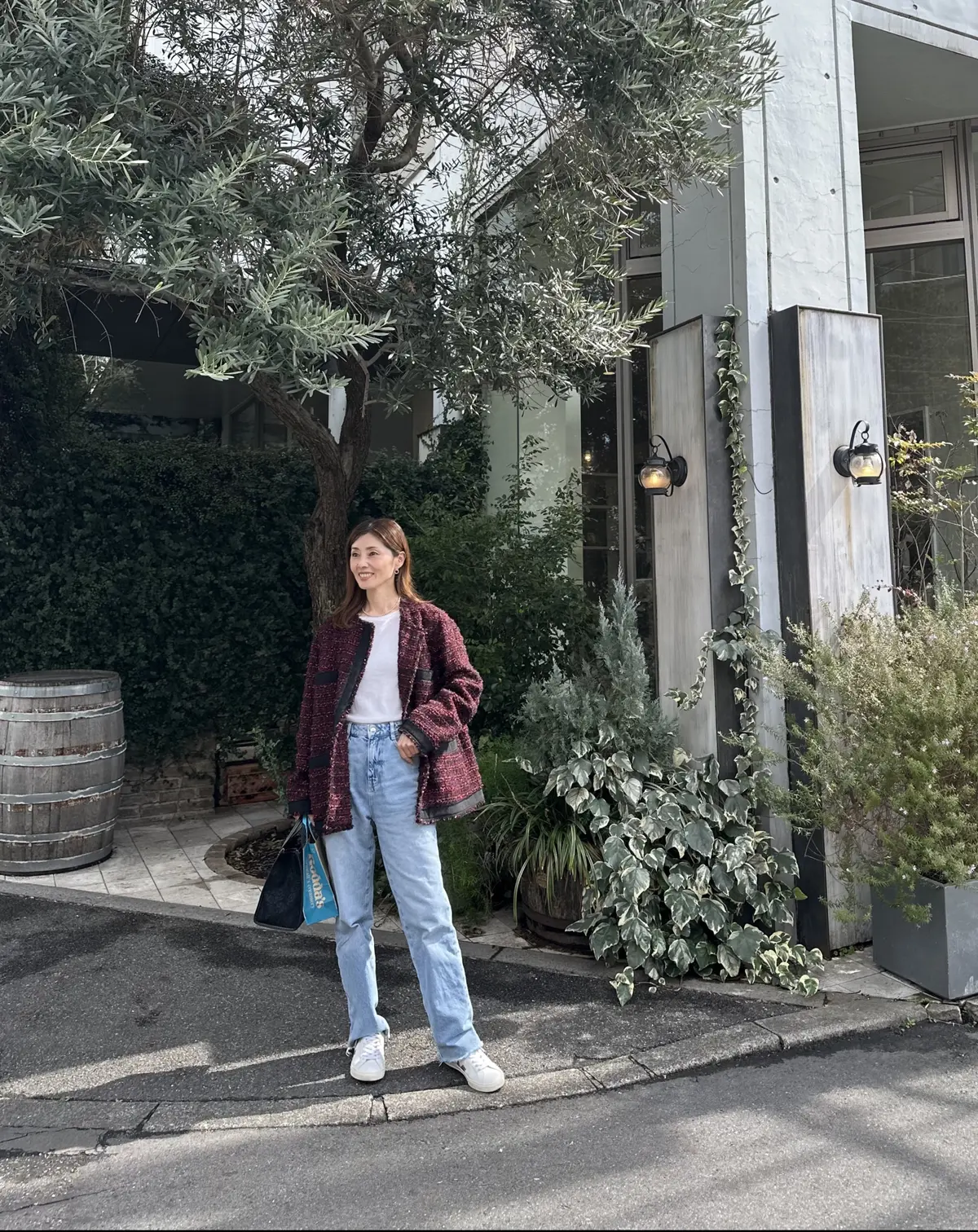 ツイードジャケットをデニム合わせでカジュの画像_3