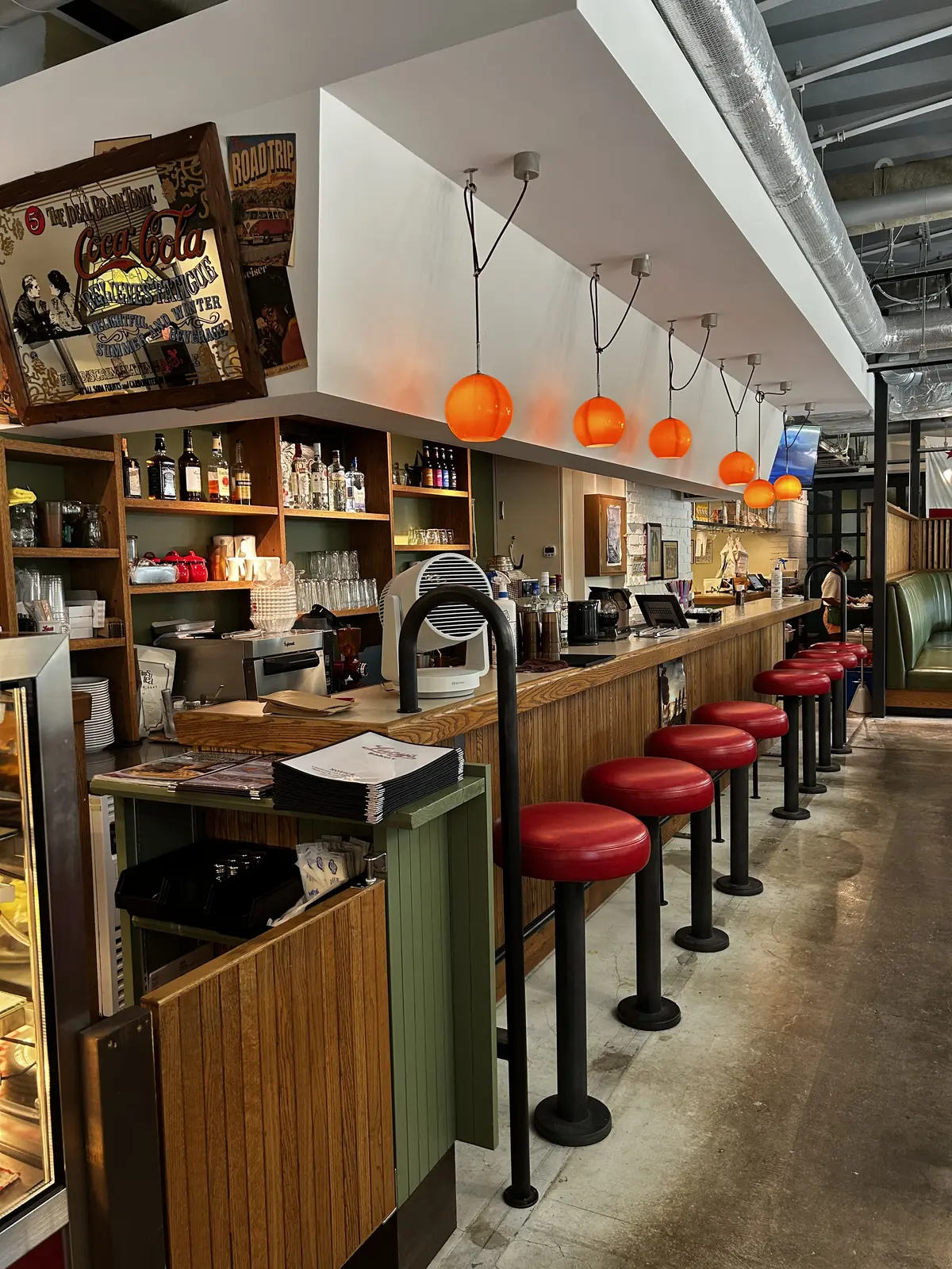 LUCYS BAKERY CAFE（ルーシーズ・ベーカリー・カフェ）