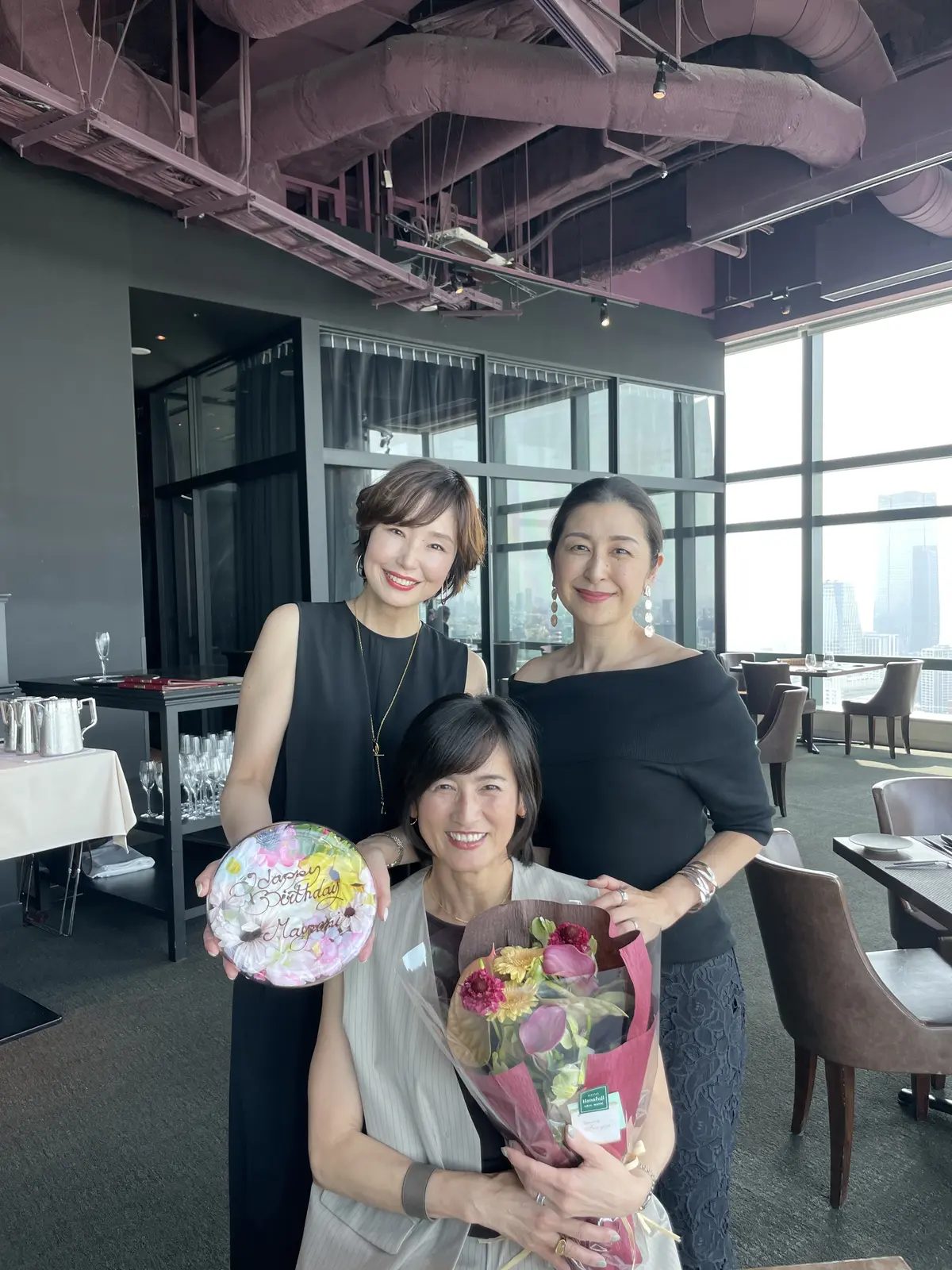 夏のブラックコーデの画像_3