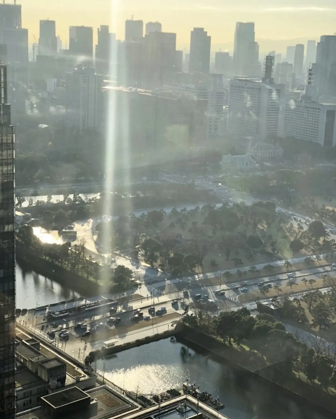 ZARA個性柄ワンピで、丸の内フレンチ。の画像_10