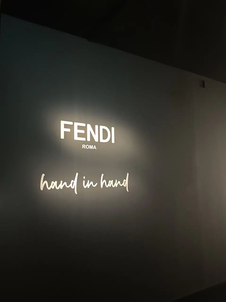 FENDIエキシビション エントランス