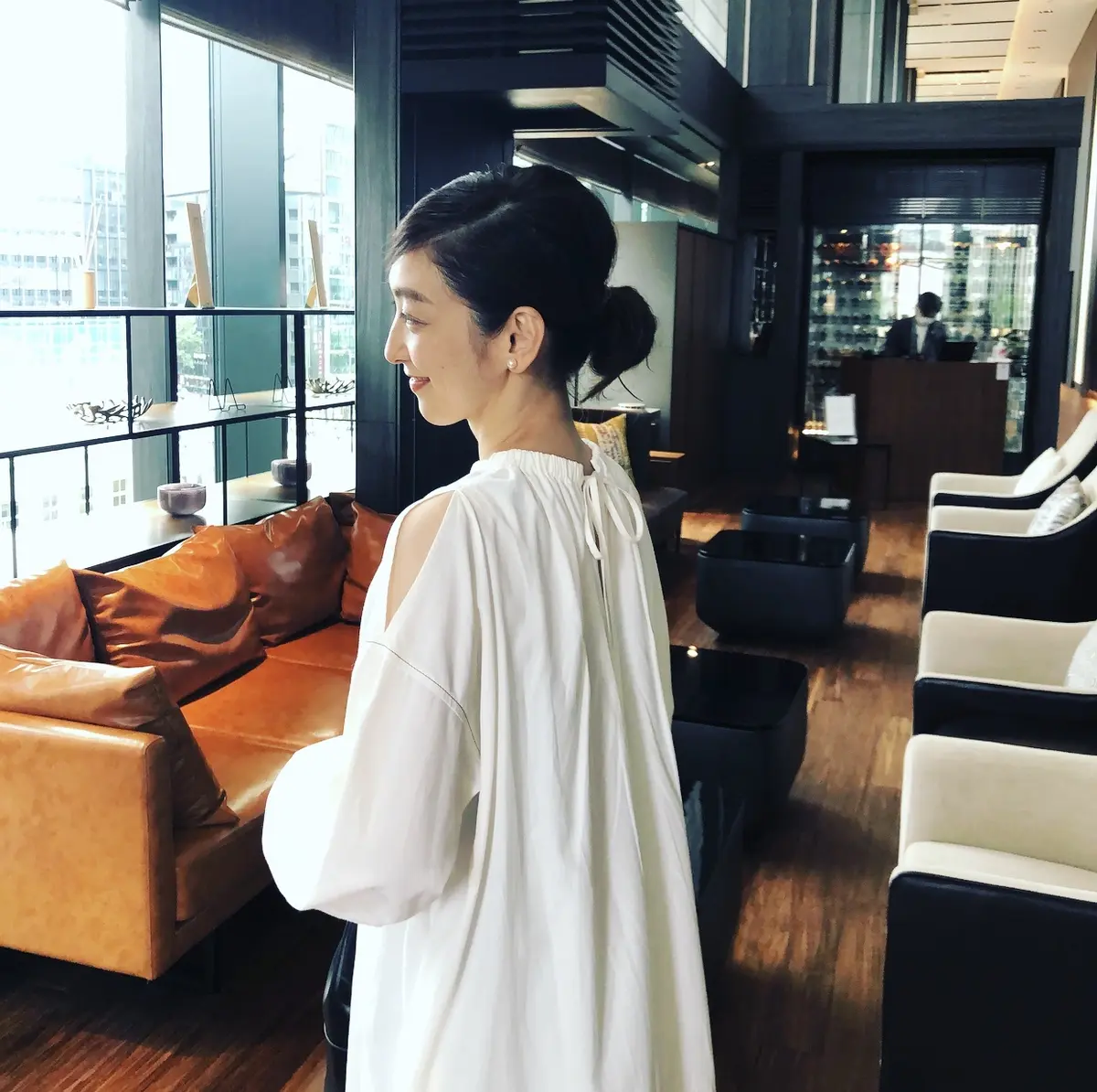 この夏の本命❤︎肩チラ見え白ワンピの画像_2