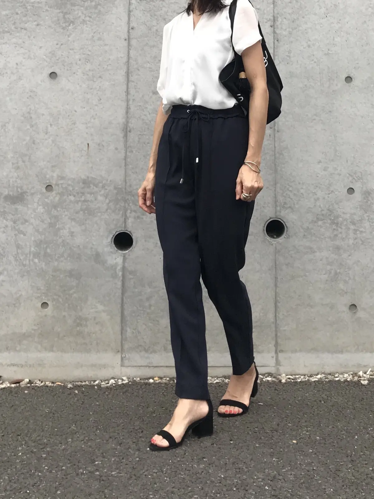 おうちの中でも外でも細見えラクチンスタイの画像_1