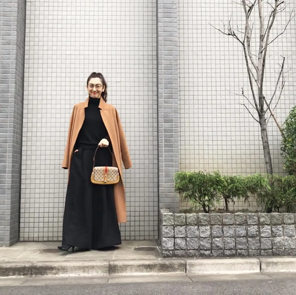 浮き立つ柄のワイドパンツ黒コーデ❤︎の画像_4