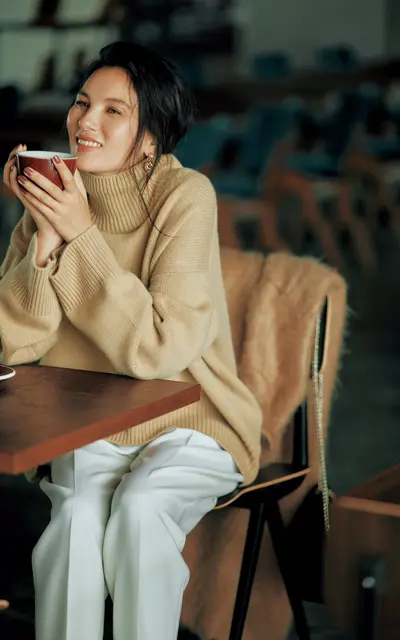 コートを脱いでもステキ！ シーン別“2層の画像_4