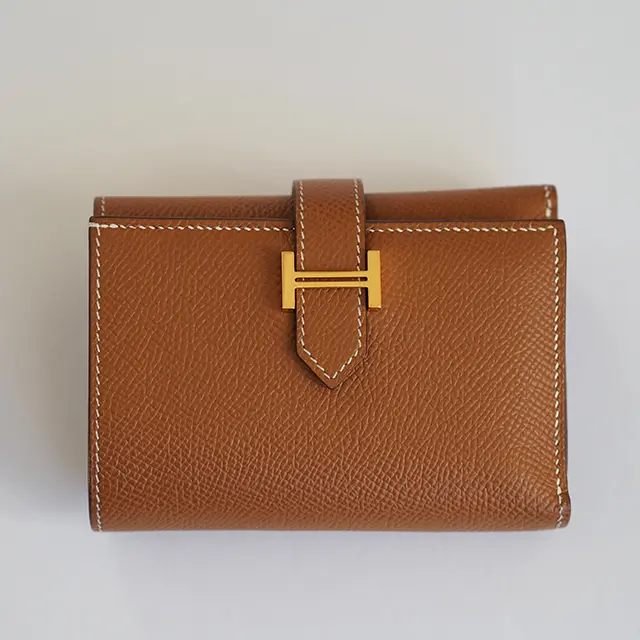 エルメスの「ベアン」三つ折り財布