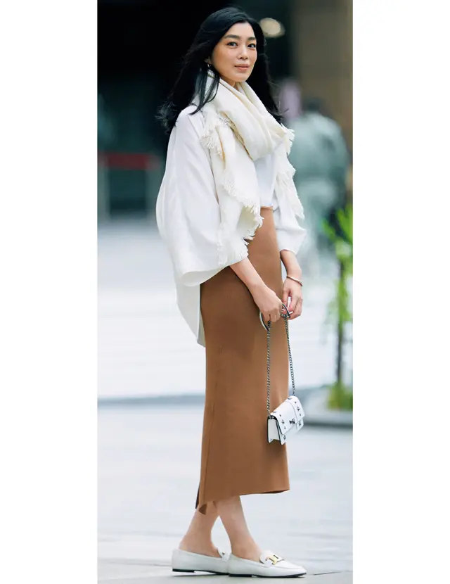 ストレートシルエットのスカートコーデのゆうき