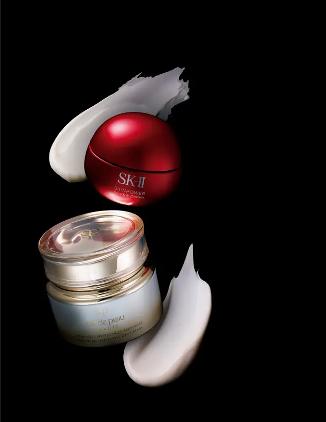 （上）SK-Ⅱ スキンパワー リニュー クリーム　（下）クレ･ド･ポー ボーテ クレームプロテクトゥリス R（ジュール）