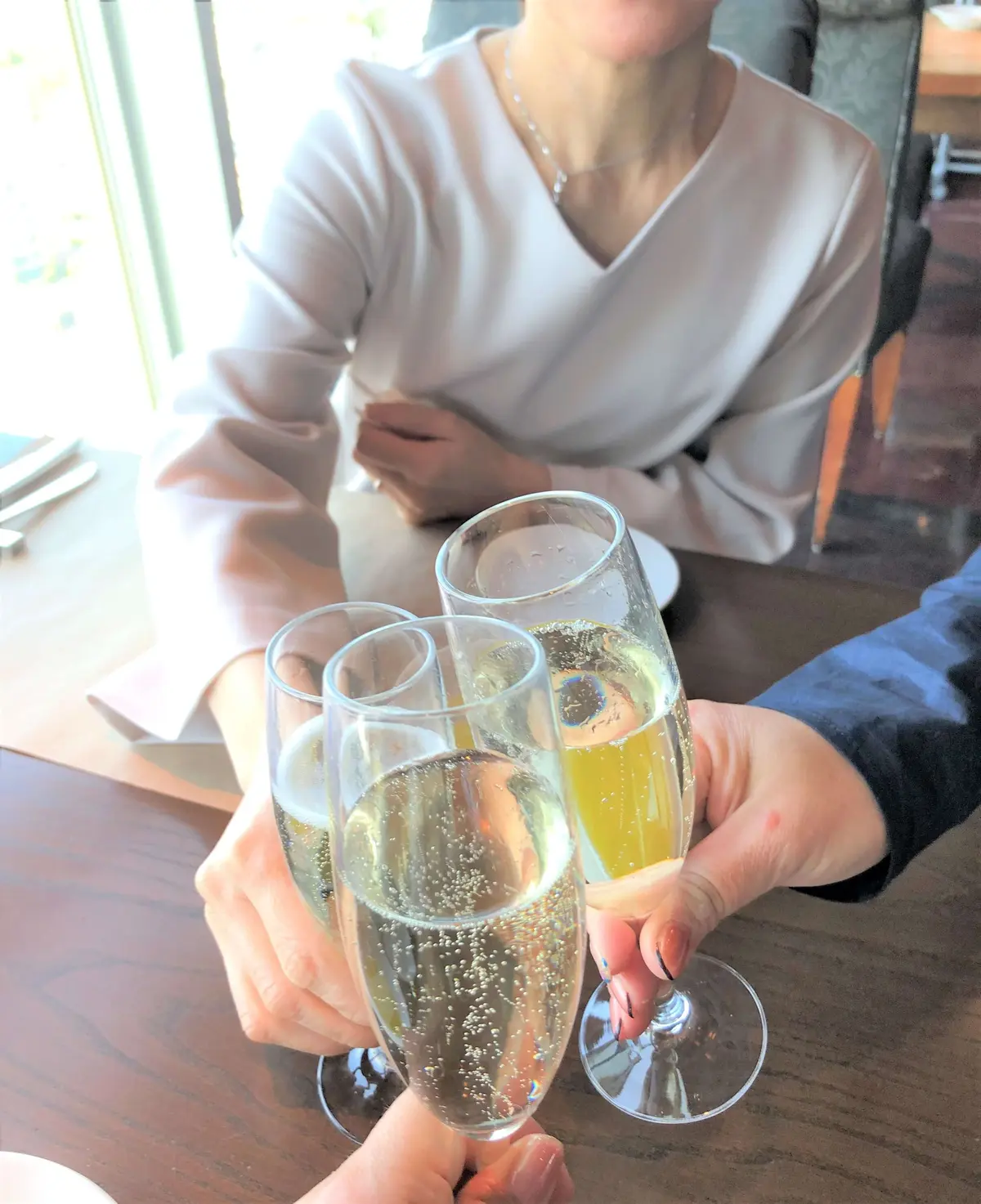 いつかのウェルカムドリンクのスパークリングワインで乾杯。