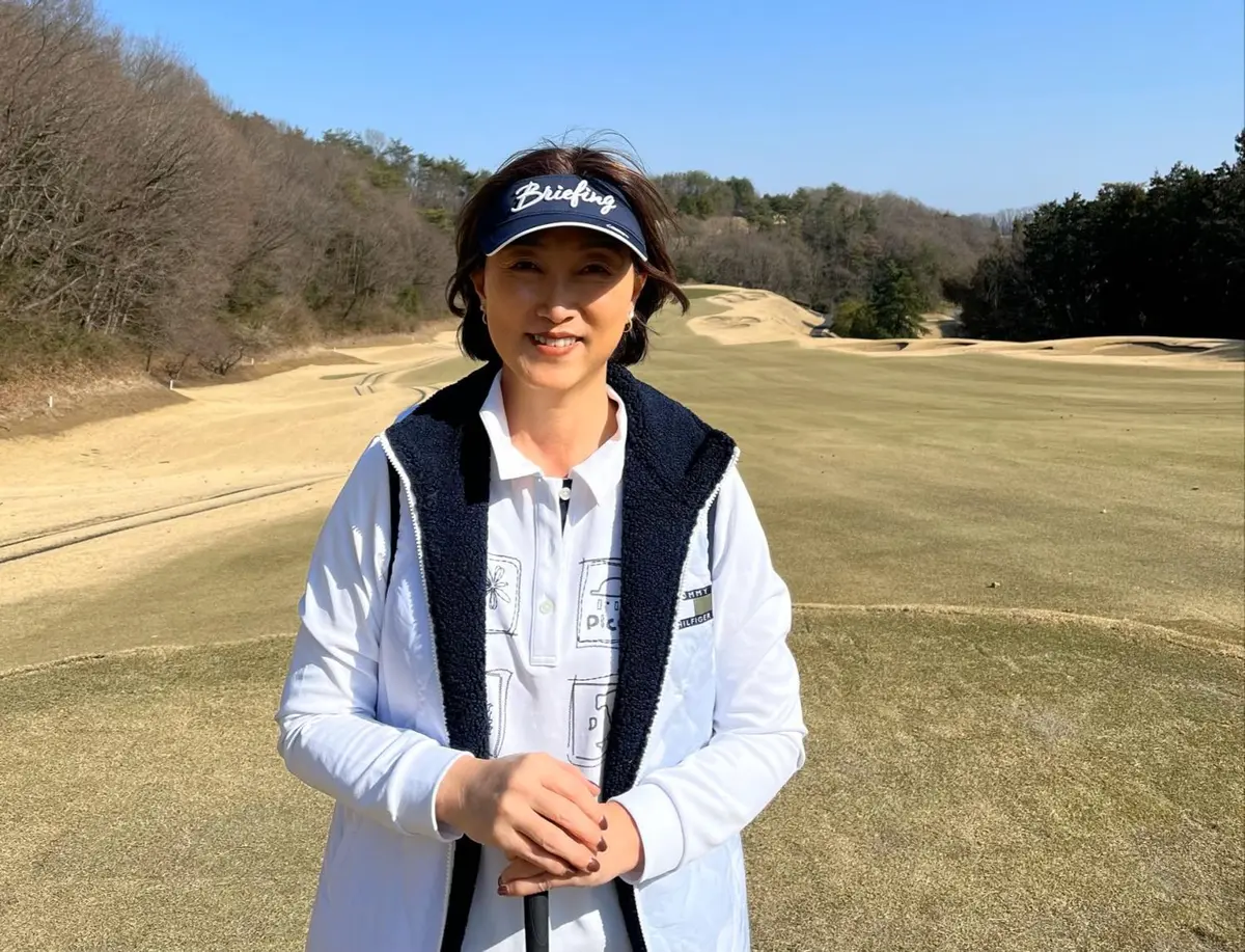 OurAge×Webエクラ  田中ウルヴェ京　ゴルフ