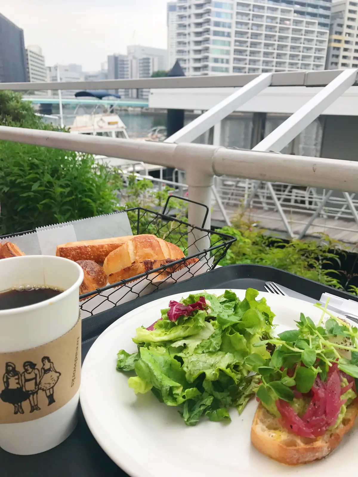 カフェで休日ブランチの画像_2