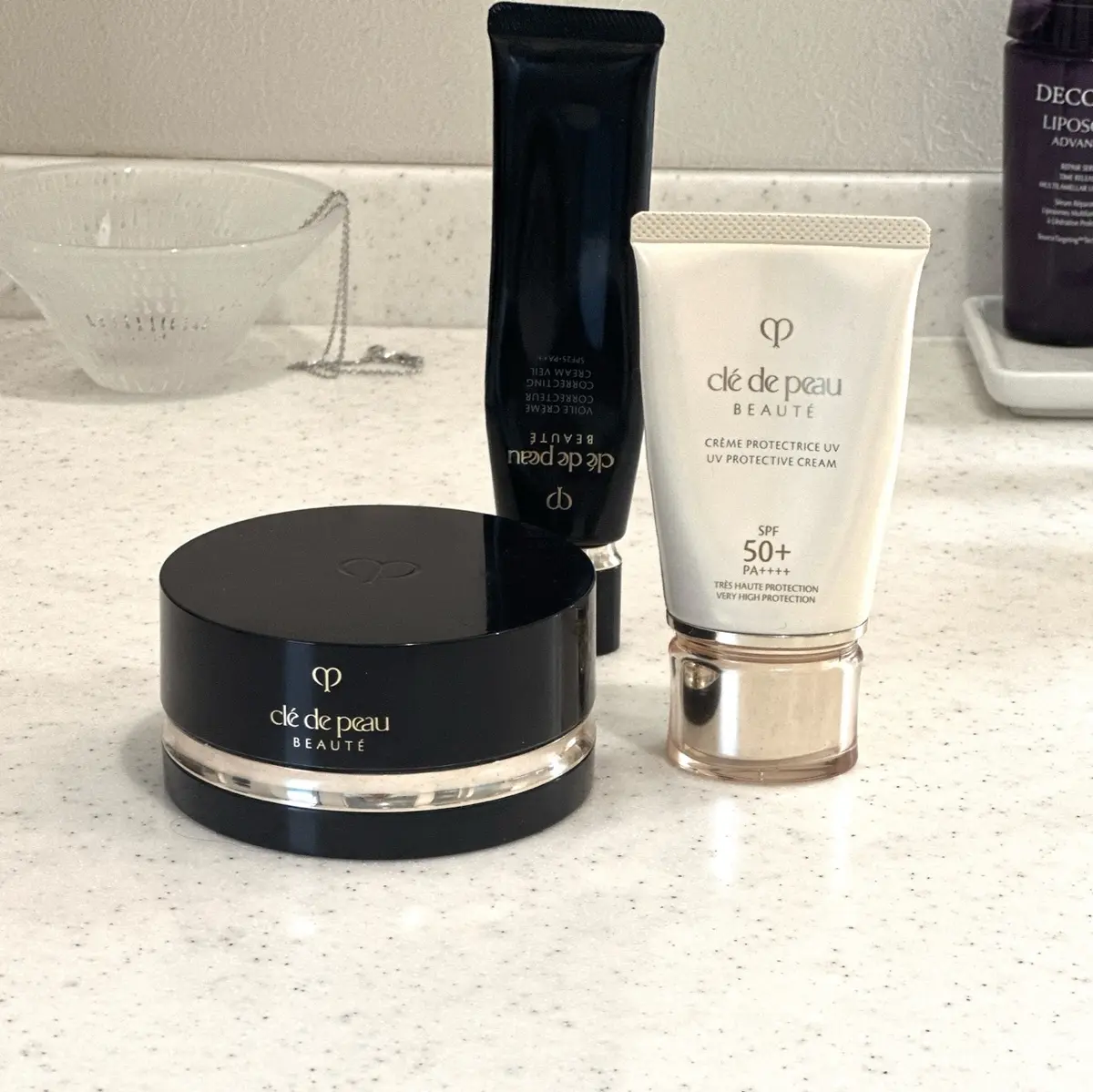 クレドポーコスメ