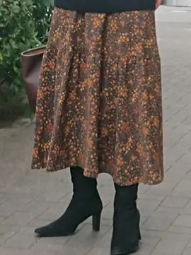 ティアードスカート   ロングブーツ