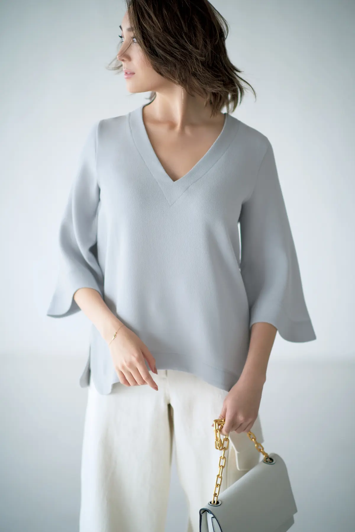 一枚で女らしさがかなう、話題の旬ブランドの画像_1