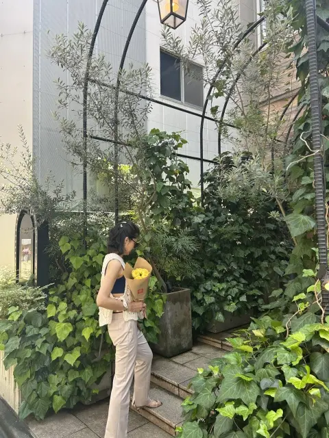 大人レッドの華やかアフヌンで女子会の画像_1