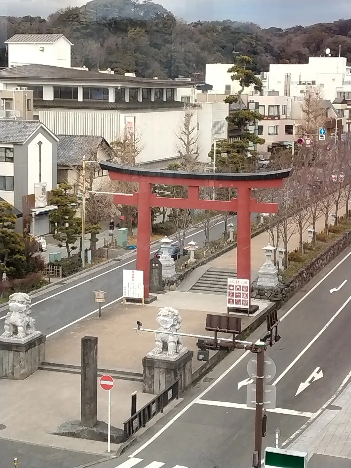 鶴岡八幡宮　二の鳥居