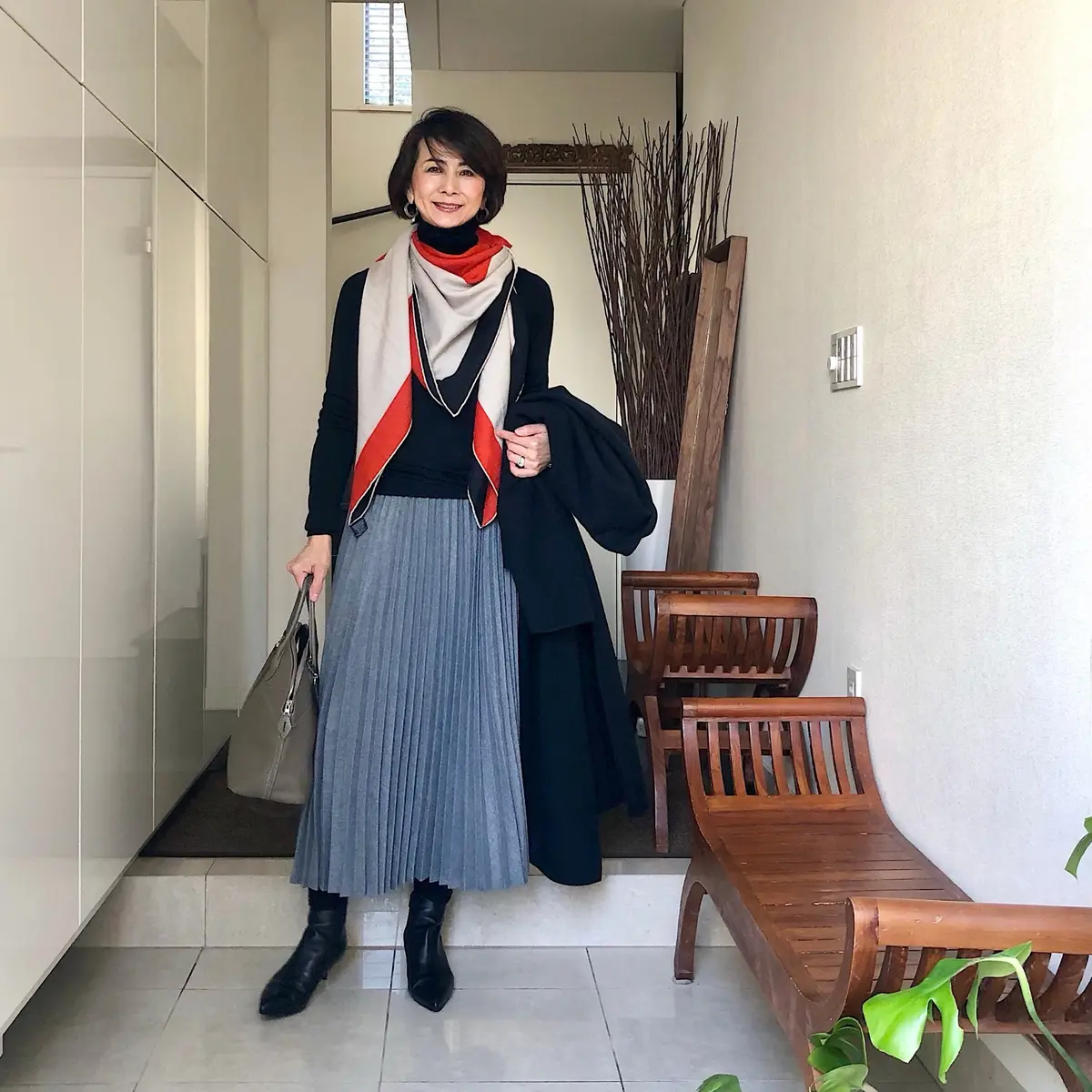 プリーツスカート、シンプルコーデの画像_1