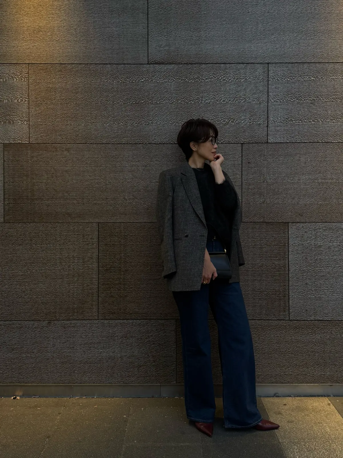 ツイードジャケットを纏う週末の大人カジュの画像_2