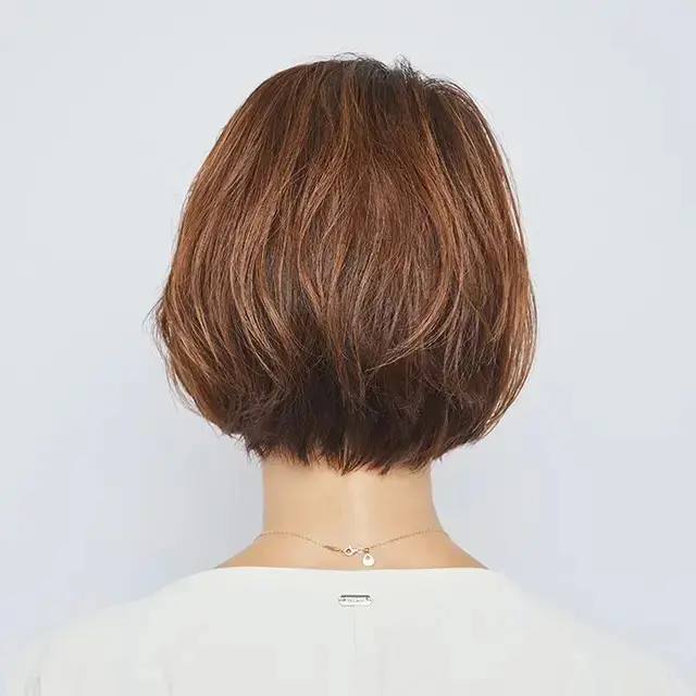 ゆるめパーマがポイント「華やかボブ」