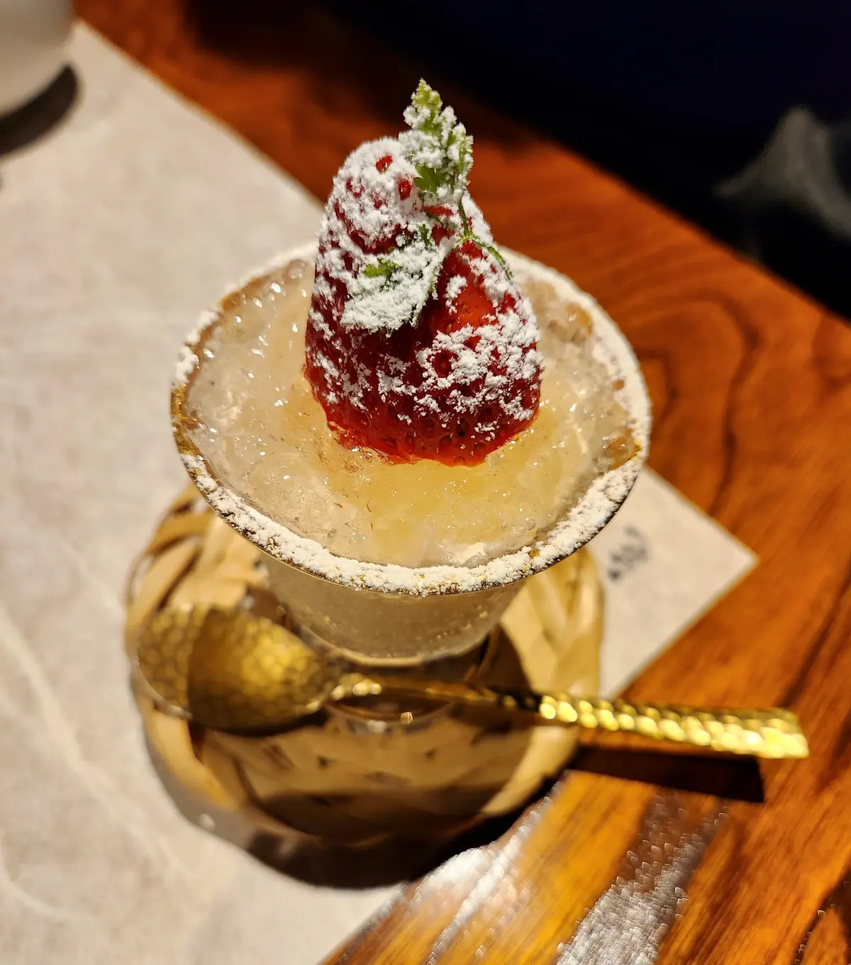 カボス風味がとっても爽やかなデザート。