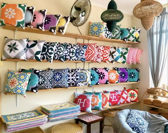 タイルガラス　クッション