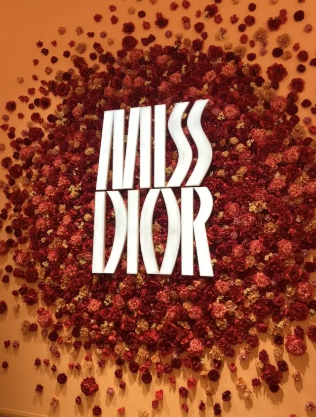 いくつになってもビューティーとファッショの画像_15