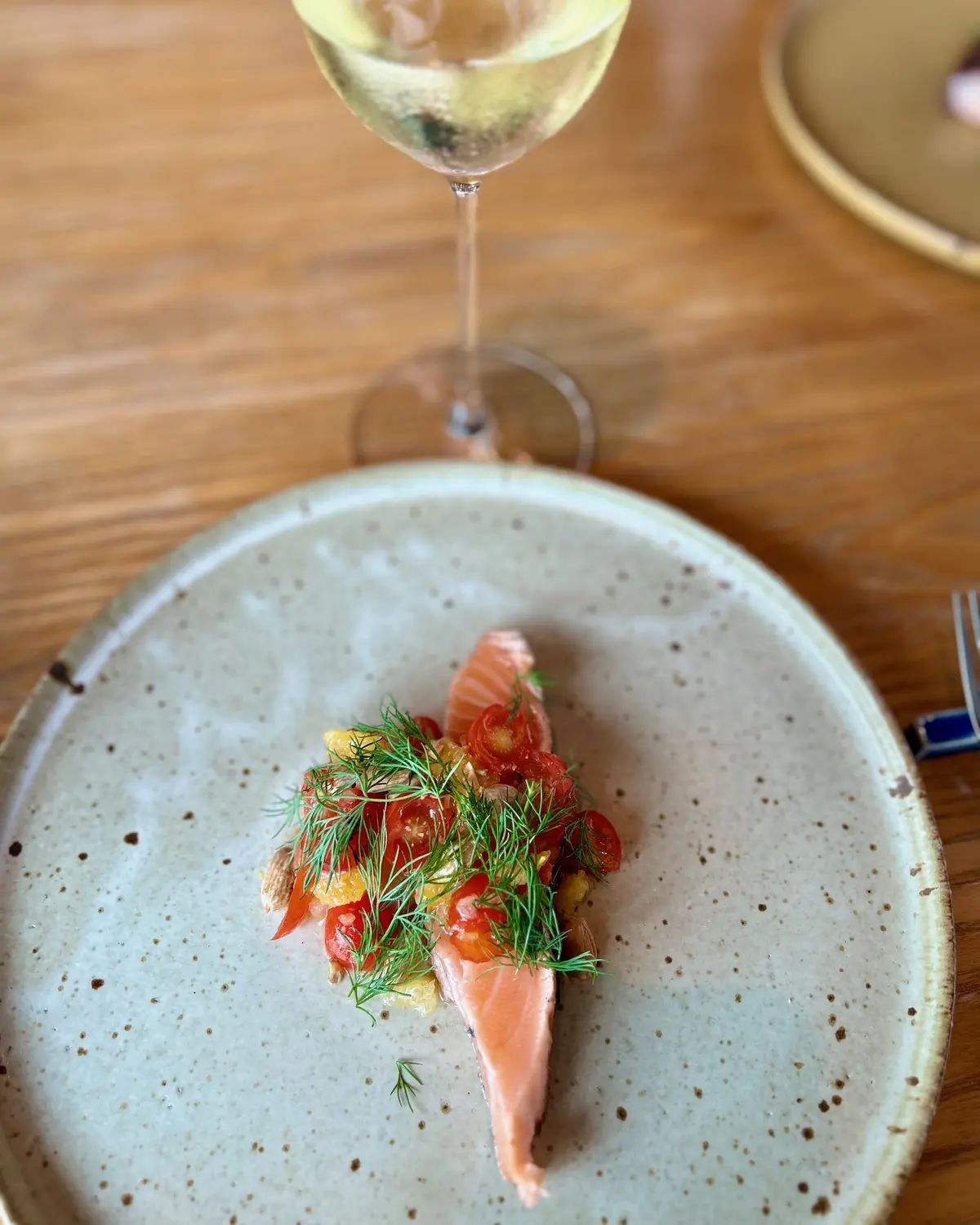 たまにはモードなワンピで！絶景ホテルでのの画像_7