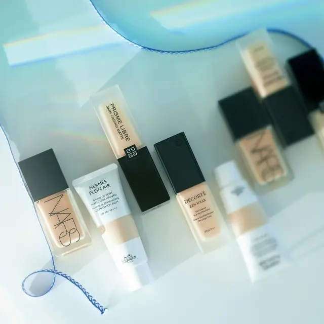 肌に肌を纏わせるように生命感と個性をきわだたせる