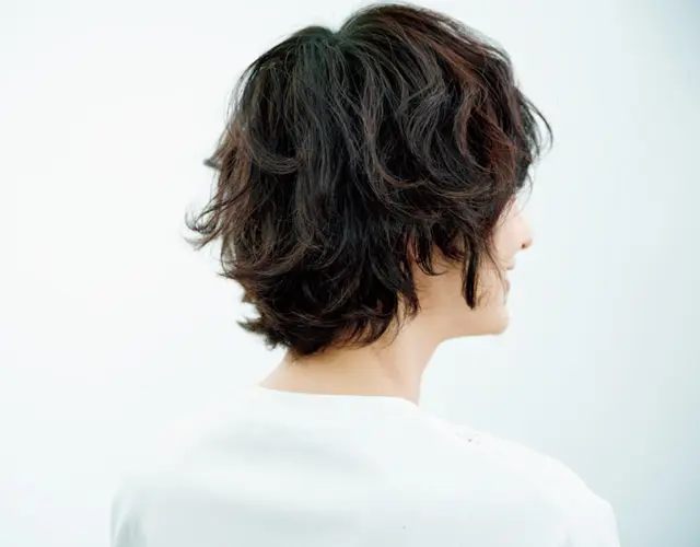 まるで巻いたかのようなランダムな動き