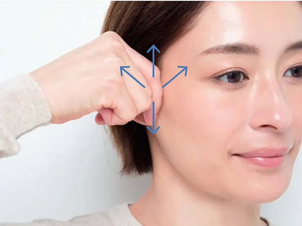 3.頭部の緊張も一気にほぐし、目を縦に開きやすく