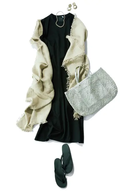 夏グレージュコーデ　徳原文子