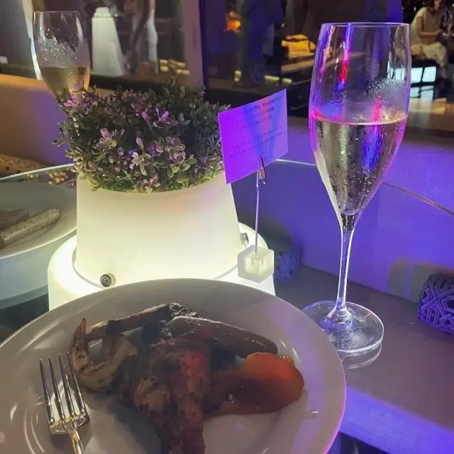 六本木のホテル、グランド ハイアット 東京のイベント「Soirée Blanche ソワレ・ブランシュ」の料理