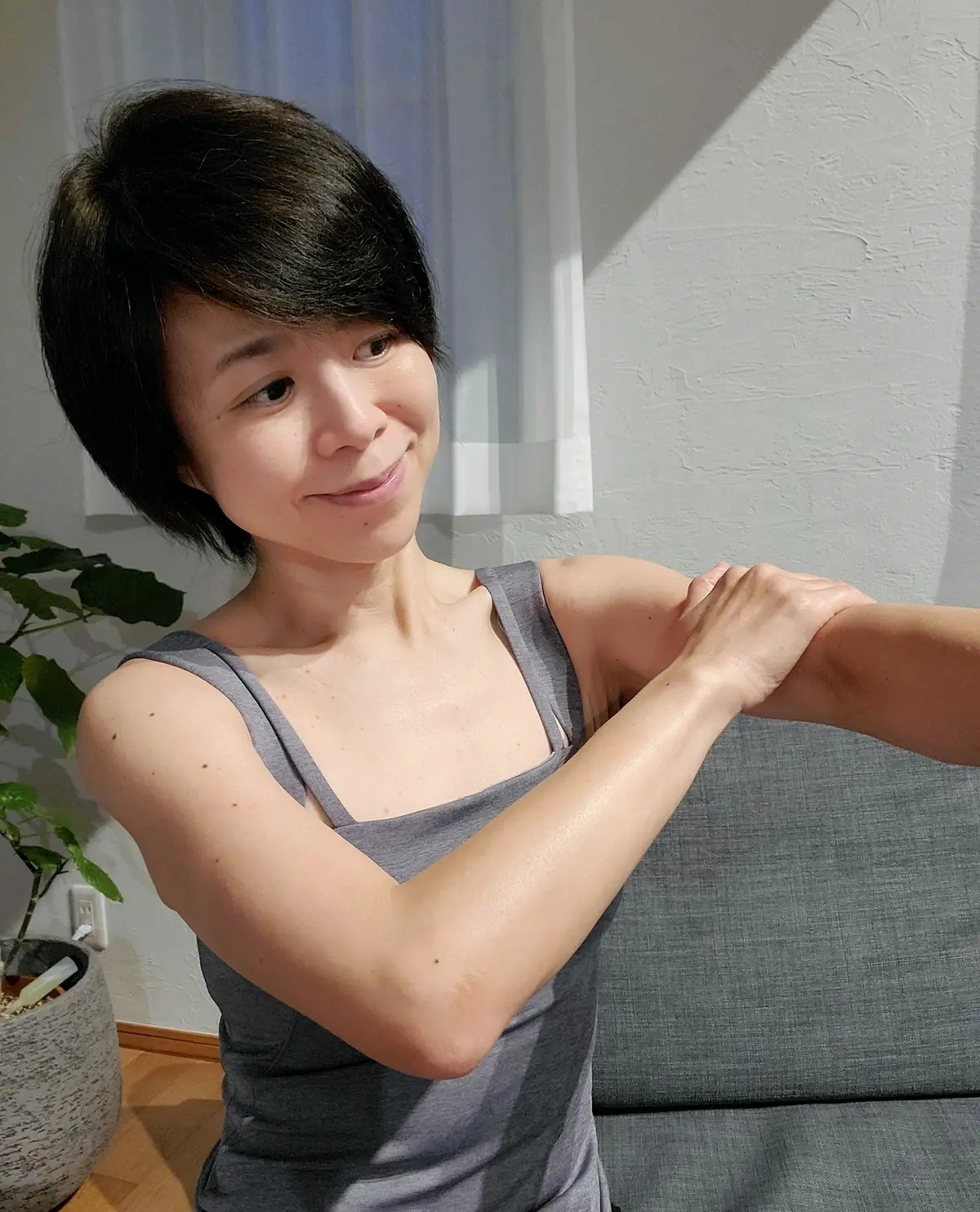 肌馴染みのよいセラムがしっかり浸透していきます。