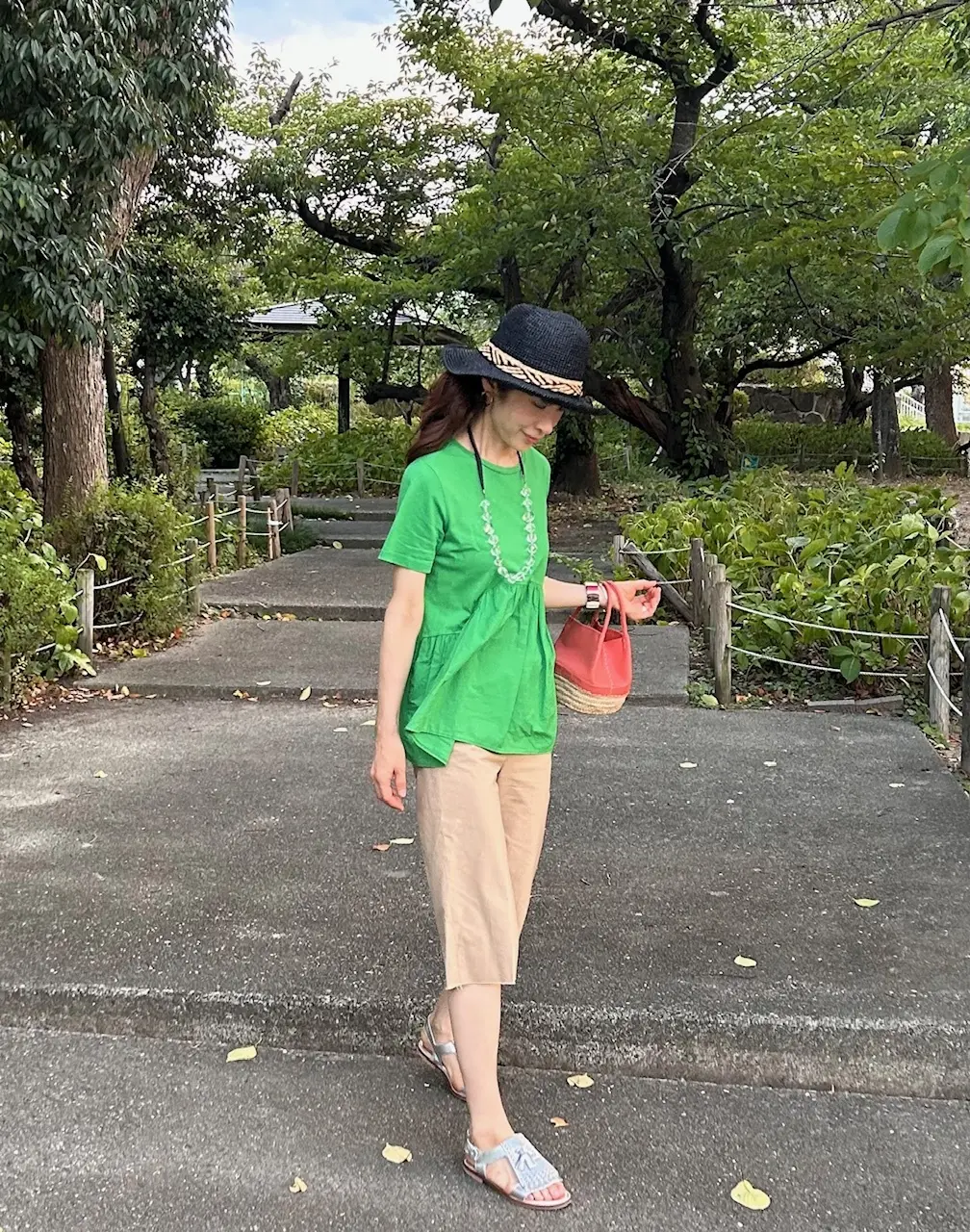 ZARAのグリーントップスで暑〜い日のおの画像_2