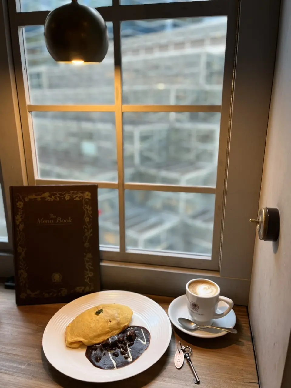 梟茶房　オムライス