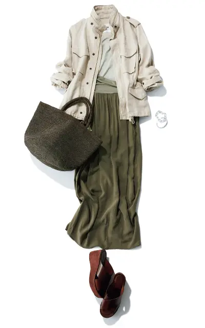 夏グレージュコーデ　池田奈加子