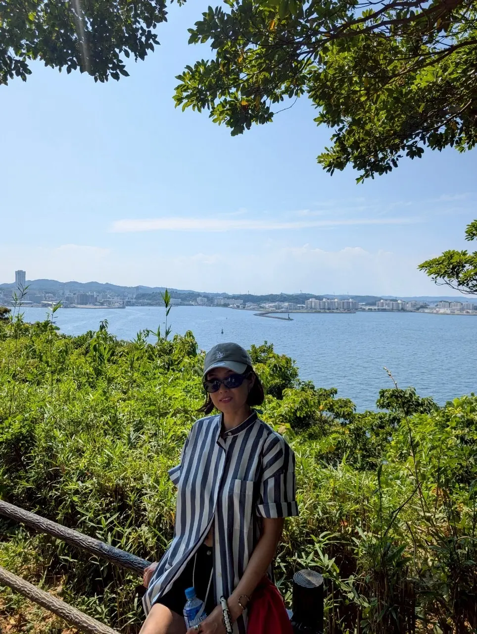 東京湾の無人島　猿島　横須賀　自然島