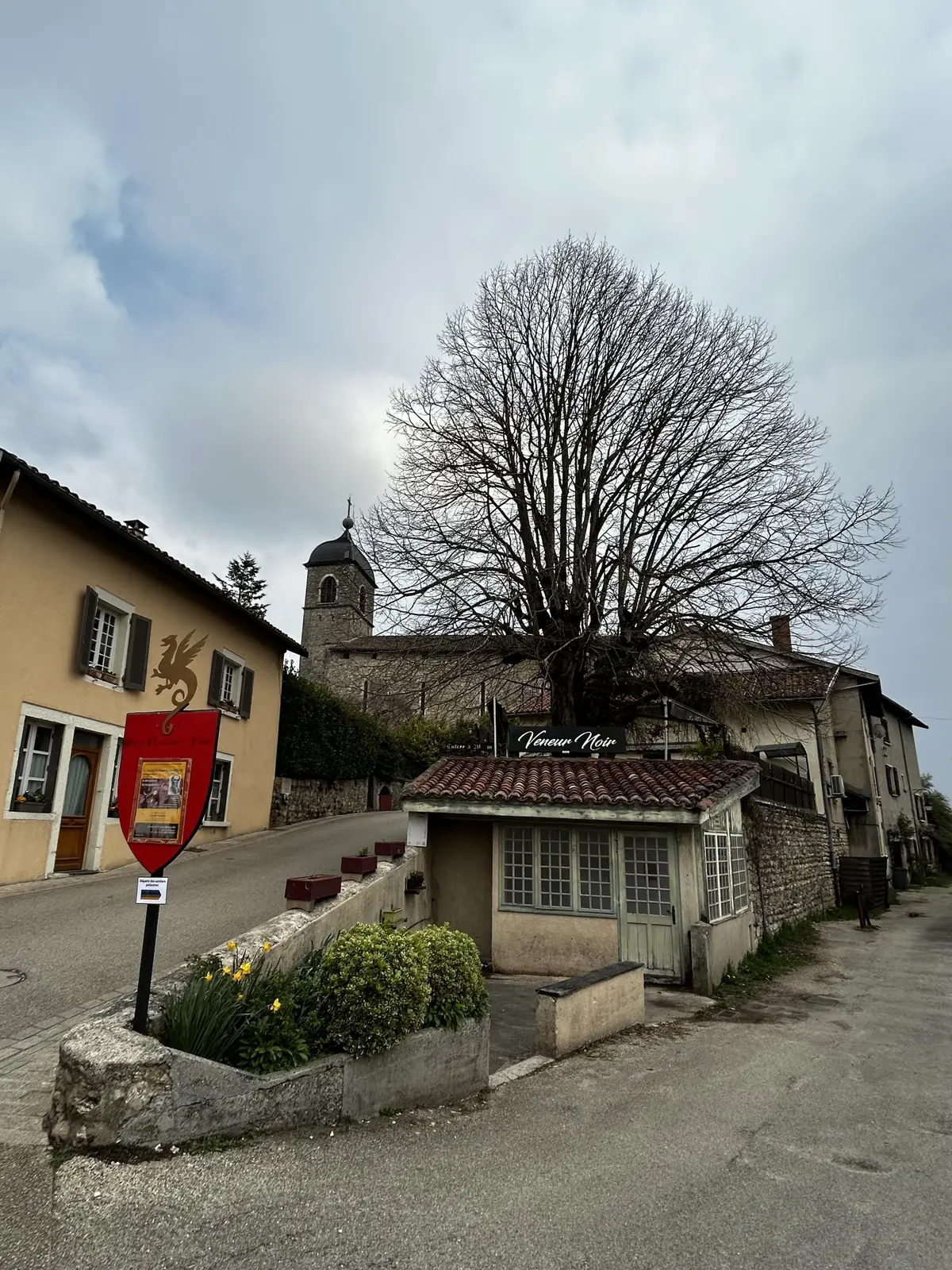 フランスの最も美しい村　Pérouges (ペルージュ) 
