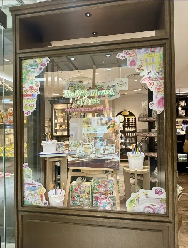 夏のパリをイメージしたおしゃれなギフトボの画像_7