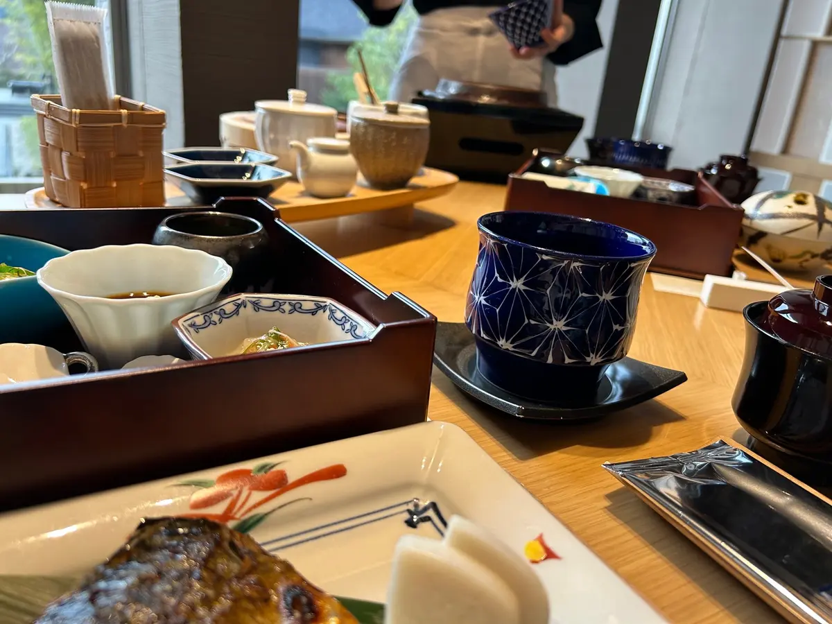 朝食