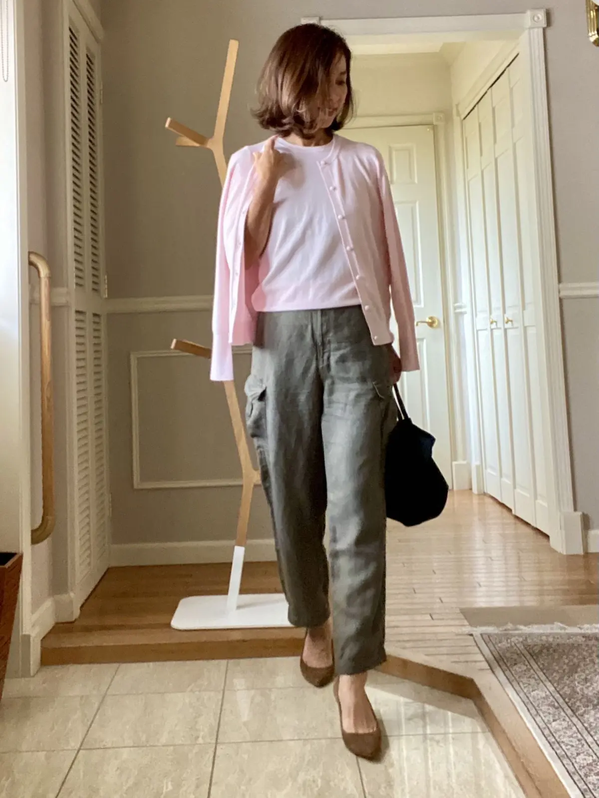 ベビーピンクのアンサンブルニットの画像_1